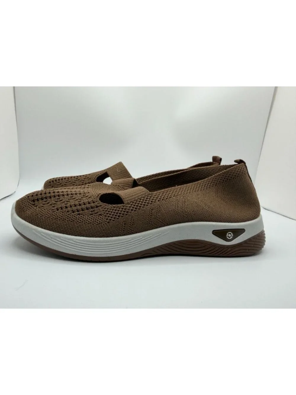 Guttear Brown Woven Slip-On Walking Shoes Women Size EU 39 Comfort Orthopedic